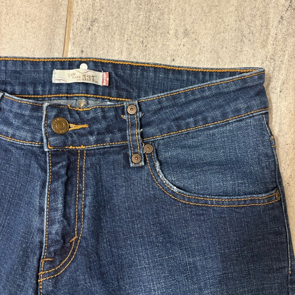 ❌SOLD❌Levi's VINTAGE 537 Low Rise Flare Jeans - Picture 2 of 13